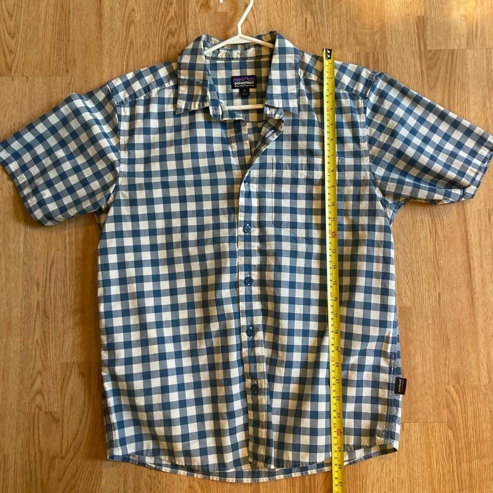 Patagonia Organic Cotton Blue and White Checkered Men's Shirt - Picture 7 of 7